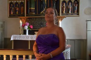 Bettina H. Munch skal spille Ave Maria i Broager Kirke.